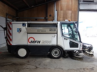 Straatveegmachine - afbeelding 6 van  13