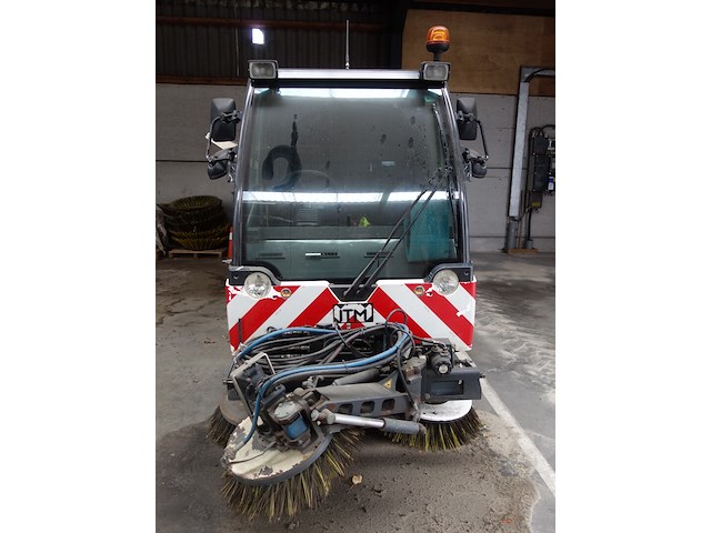 Straatveegmachine - afbeelding 7 van  13