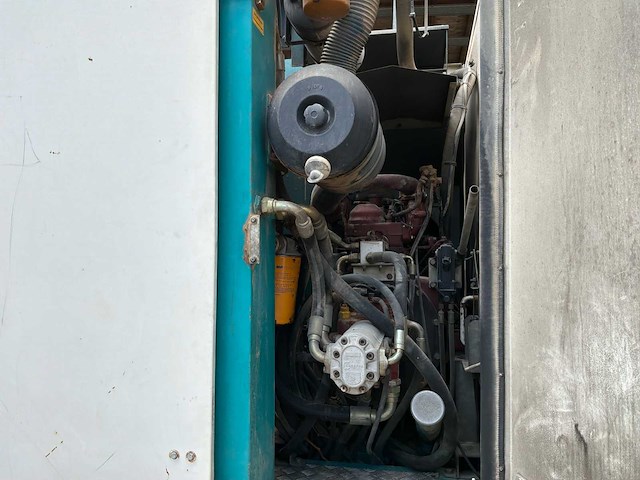 Straatveegmachine - afbeelding 11 van  14