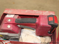 Strapping tool bosch, h46a 16, 18v, met accu, met rol groene band, op trolley, werking niet gekend - afbeelding 2 van  4