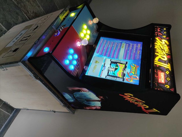 Street fighter ii bartop arcade – 2.000 spellen – 2 spelers – incl. transportkist - afbeelding 1 van  13