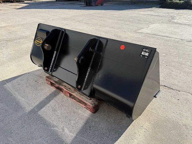 Strickland - nieuw - schepbak - manitou - afbeelding 4 van  10