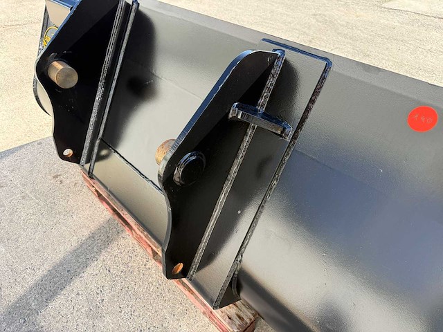 Strickland - nieuw - schepbak - manitou - afbeelding 10 van  10