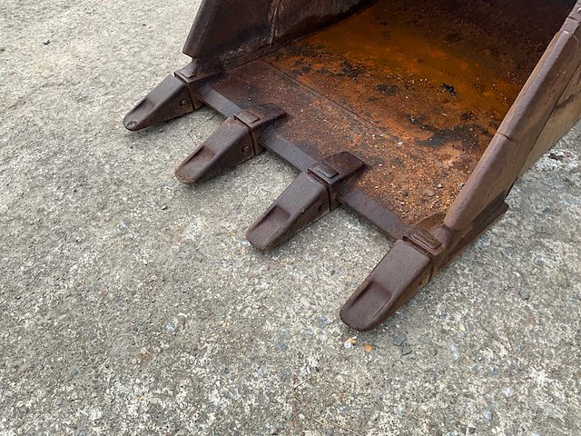 Strickland graafbak - afbeelding 3 van  6