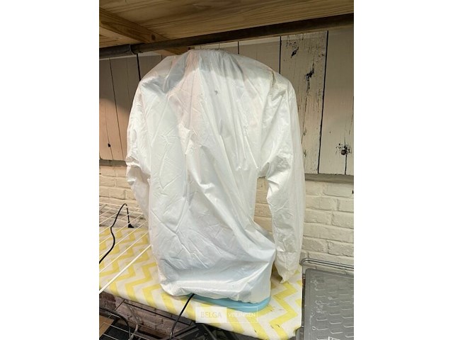 Strijkplank, droogrek en overhemdstrijkautomaat - afbeelding 2 van  3