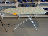 Strijkplank + kapstok - afbeelding 2 van  3