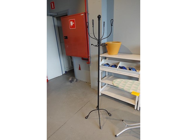 Strijkplank + kapstok - afbeelding 3 van  3