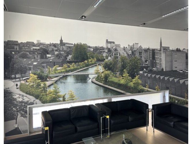 Strippen gebouw "oude site welzijnshuis" verdiep 3
