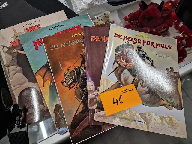 Stripverhalen en een partij gadgets rode duivels - afbeelding 2 van  9