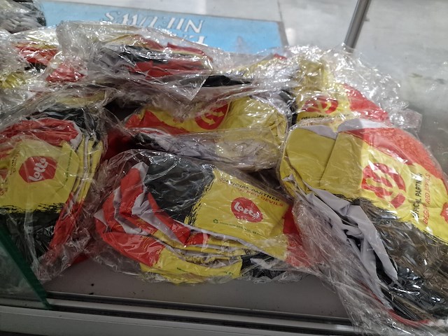 Stripverhalen en een partij gadgets rode duivels - afbeelding 9 van  9