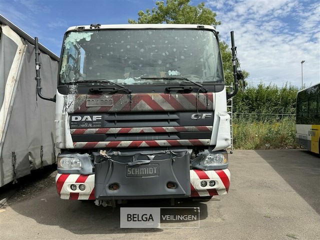 Strooi vrachtwagen - afbeelding 12 van  24