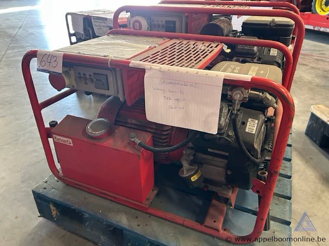Stroomgenerator honda gx390, serienummer 46732, 400 v (3 fasen) en 230 v (1 fase) uitgangsspanning, 98 db geluidsniveau, 124 kg. werking niet gekend. - afbeelding 1 van  2