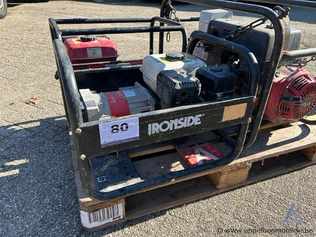 Stroomgenerator ironside, met sincro ep 2.2 generator, 3.0 kw, werking niet gekend, serienummer 61111080ca212 - afbeelding 1 van  2