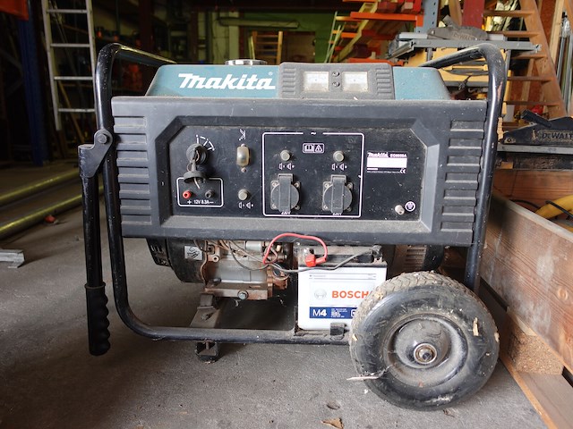 Stroomgenerator makita - afbeelding 1 van  5