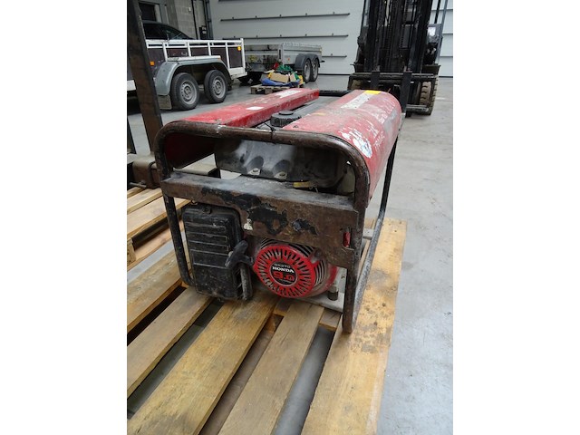 Stroomgenerator pramac - afbeelding 2 van  5