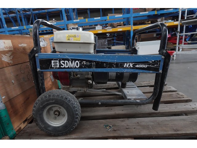 Stroomgenerator sdmo - afbeelding 1 van  5