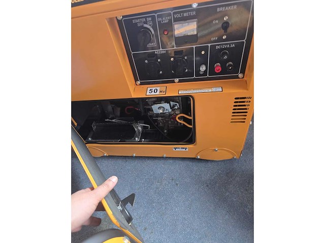 Stroomgenerator - afbeelding 1 van  6