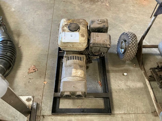 Stroomgenerator - afbeelding 2 van  6