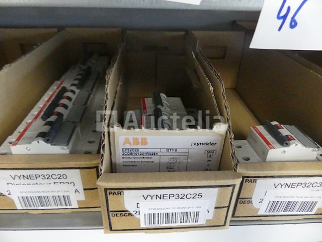 Stroomonderbrekers, contactoren, siertjes, enzovoort. - afbeelding 17 van  20