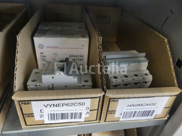 Stroomonderbrekers, contactoren, siertjes, enzovoort. - afbeelding 19 van  20