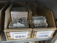 Stroomonderbrekers, contactoren, siertjes, enzovoort. - afbeelding 19 van  20