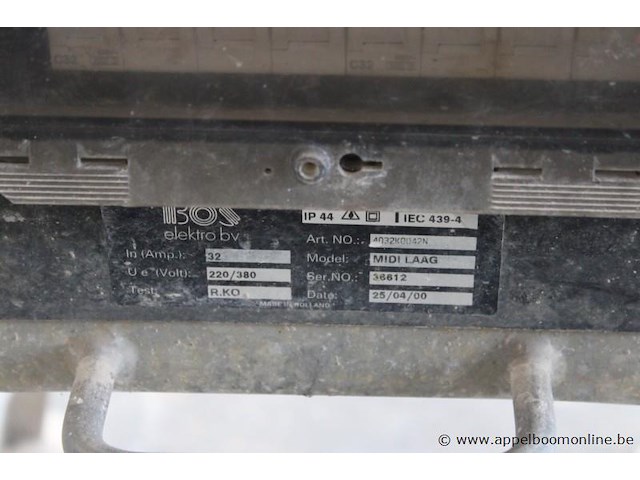 Stroomverdeelkast bos midi laag met bouwjaar 2000, 220.380 v, 3 fasen en serienummer 36612, werking niet gekend - afbeelding 2 van  2