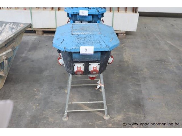 Stroomverdeelkast, e302440, 63 a, 400 v, ip 44, werking niet gekend - afbeelding 1 van  3