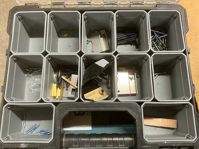 Stroxx stapelbare gereedschapskoffer met inhoud (5x) - afbeelding 5 van  9