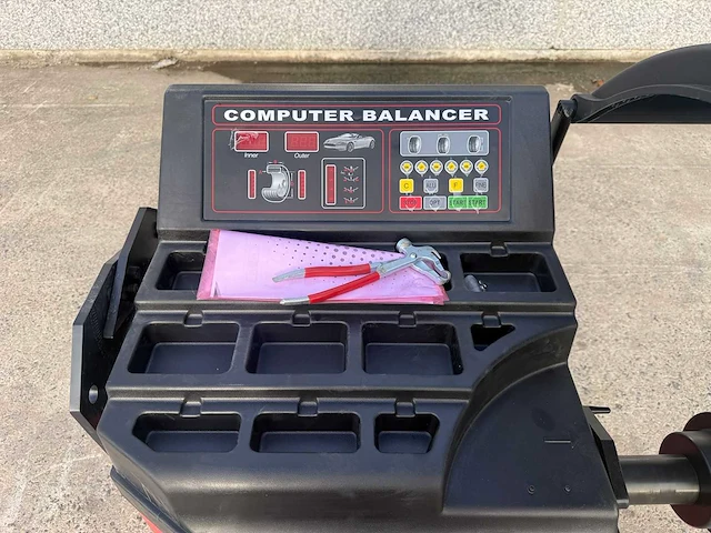 Strv - ad-wb24 - balanceer machine - banden balanceer machine - afbeelding 5 van  14