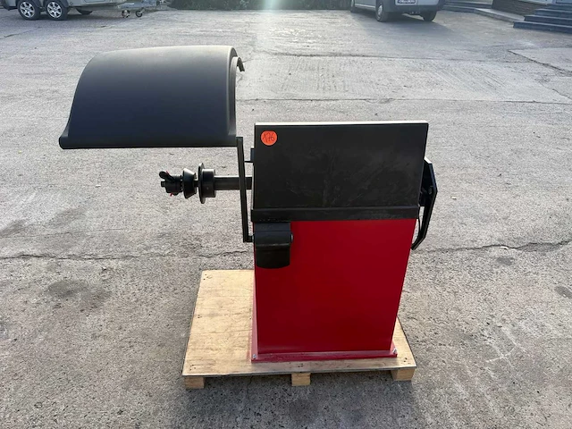 Strv - ad-wb24 - balanceer machine - banden balanceer machine - afbeelding 9 van  14