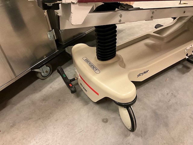 Stryker 1020 trauma stretcher - afbeelding 5 van  8