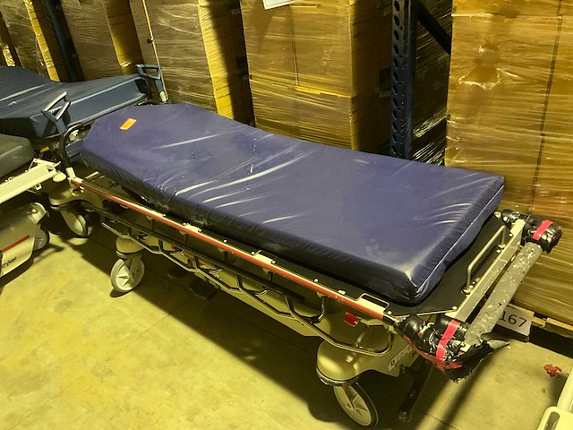 Stryker elektrische brancard - afbeelding 7 van  7
