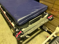 Stryker elektrische brancard - afbeelding 2 van  5