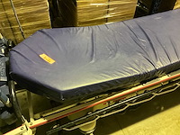 Stryker elektrische brancard - afbeelding 4 van  5