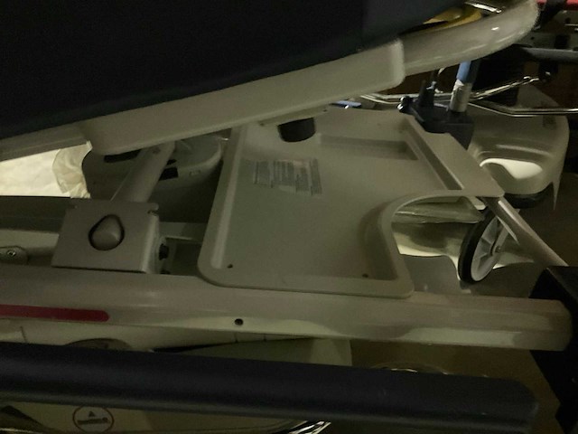 Stryker elektrische brancard - afbeelding 10 van  10