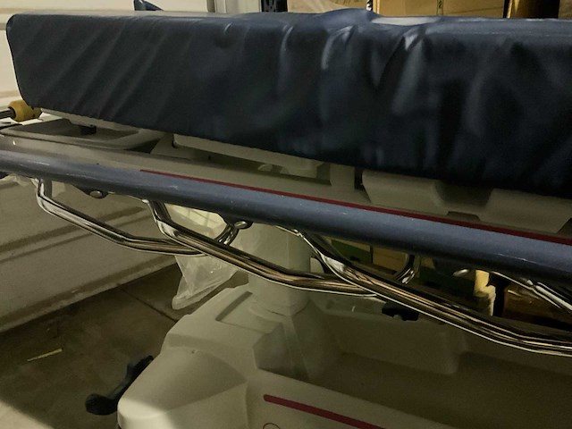 Stryker elektrische brancard - afbeelding 7 van  8