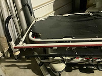 Stryker elektrische brancard - afbeelding 5 van  7