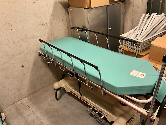 Stryker stretcher - afbeelding 1 van  6