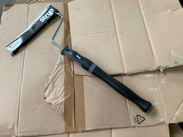 Stryp beugel voor verfroller 25 cm, ergogrip (96x) - afbeelding 1 van  6