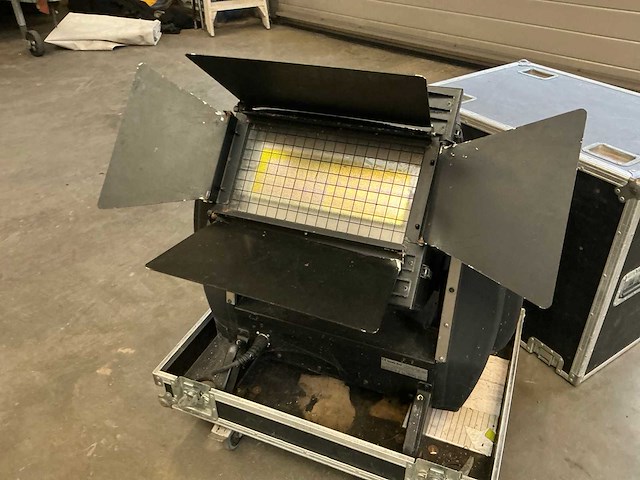 Studio due citycolor 2500w - afbeelding 2 van  6