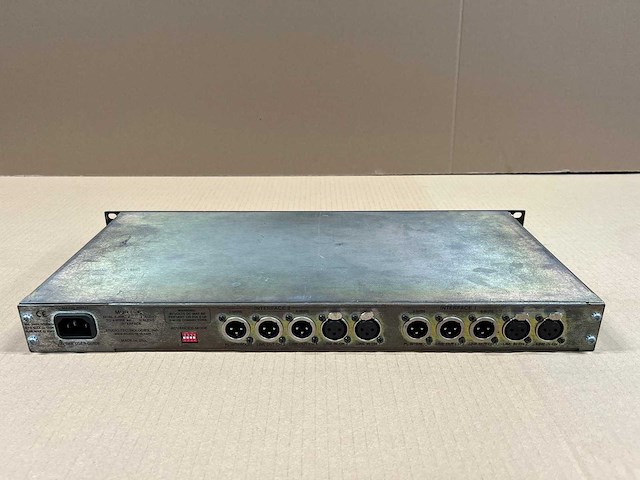 Studio technologies model 46 dual 2-wire analog audio to 4-wire analog audio interface - afbeelding 4 van  6