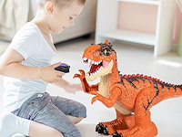 Stunt t-rex op afstand met spray - afbeelding 2 van  5