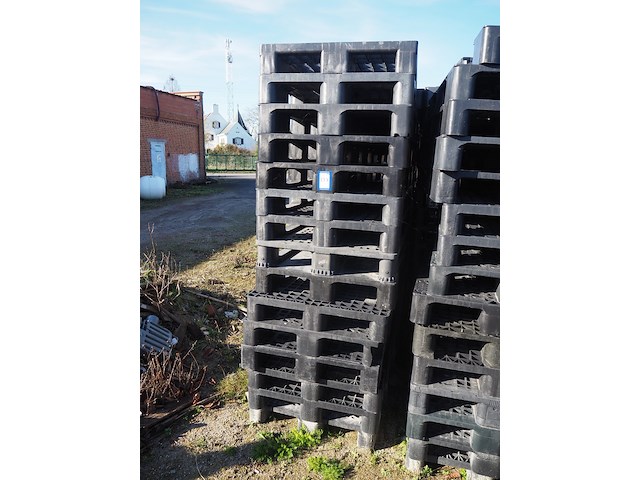 Styron - afbeelding 2 van  3