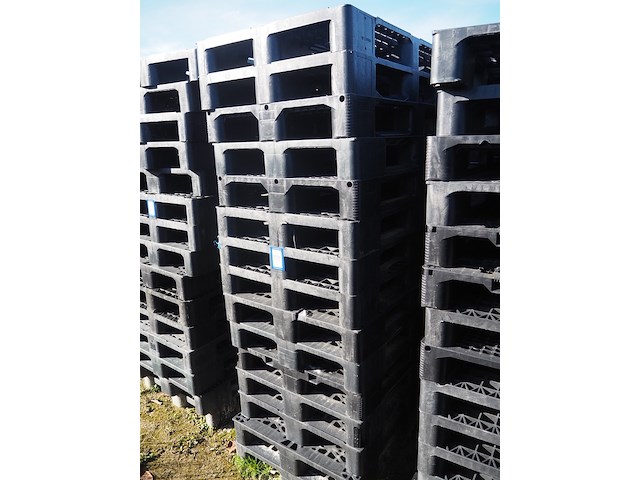 Styron - afbeelding 2 van  4