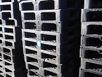 Styron - afbeelding 2 van  4