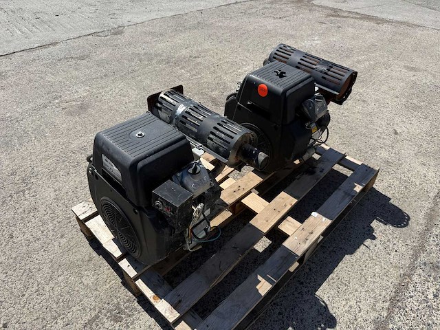 Subaru - robin 653 - benzinemotor (2x) - afbeelding 12 van  16