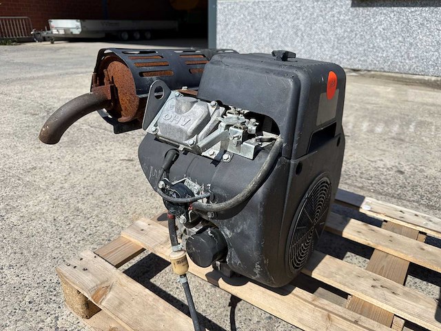 Subaru - robin 653 - benzinemotor (2x) - afbeelding 15 van  16