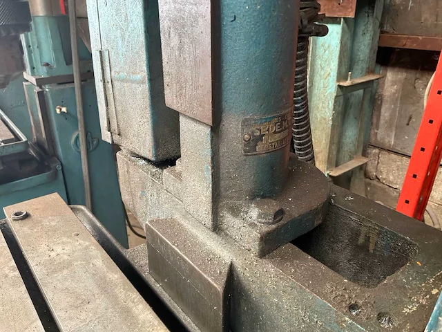 Sugino automatische boorinstallatie - selfeeder elektrische esc-w1318 - afbeelding 4 van  14