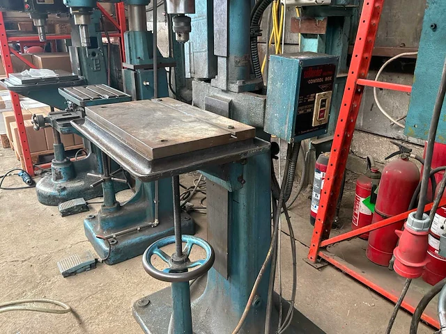 Sugino automatische boorinstallatie - selfeeder elektrische esc-w1318 - afbeelding 11 van  14