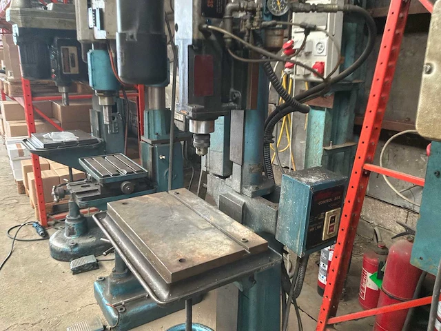 Sugino automatische boorinstallatie - selfeeder elektrische esc-w1318 - afbeelding 13 van  14